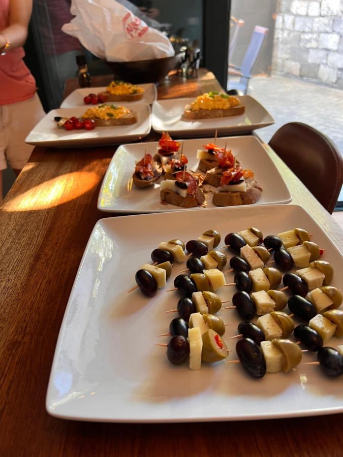Condesa Bed & Breakfast Tiranë Eksteriør bilde
