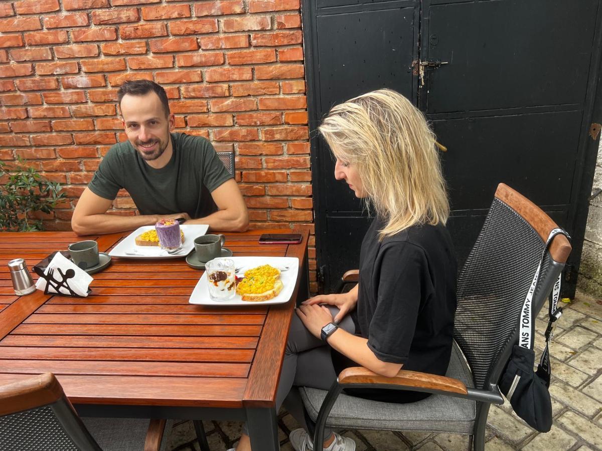 Condesa Bed & Breakfast Tiranë Eksteriør bilde