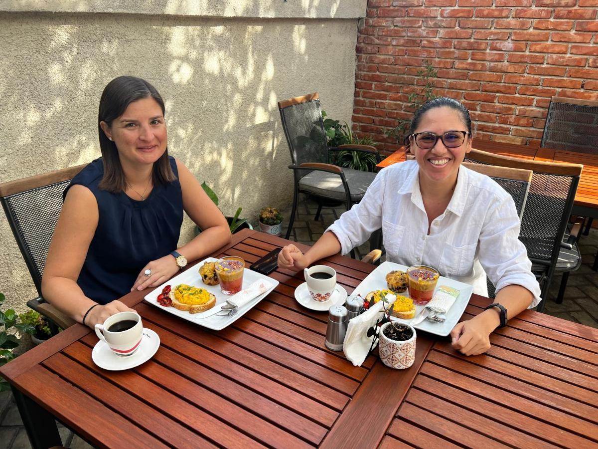 Condesa Bed & Breakfast Tiranë Eksteriør bilde